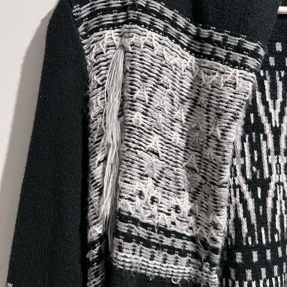 Black and White Boho Cardigan with Decorative Tassels - Unique and Stylish - Picture 2 of 4